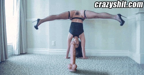 Странная семья
