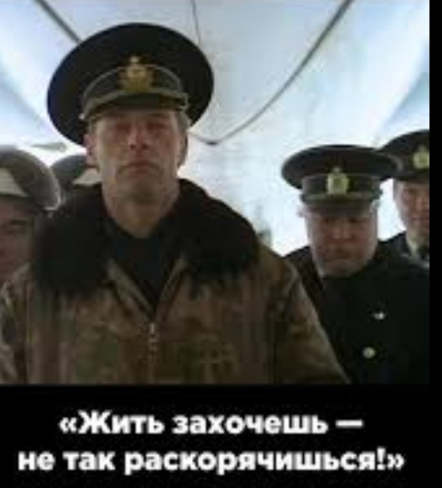 Когда вышел на улицу в новых белых кроссовках