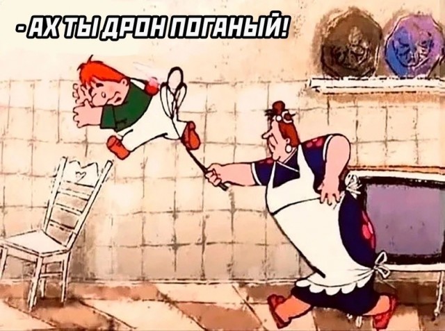 Жительница Астаны получила уведомление от дрона-инспектора отойти от окна во время съемки подготовки к параду
