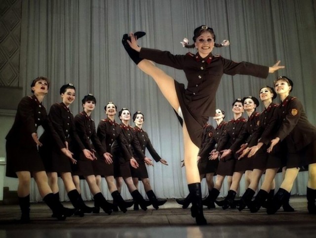 Девчата из 90-х и 00-х 26.02.2026