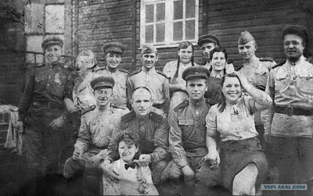 Фотографии второй мировой, многие цветные (фото)