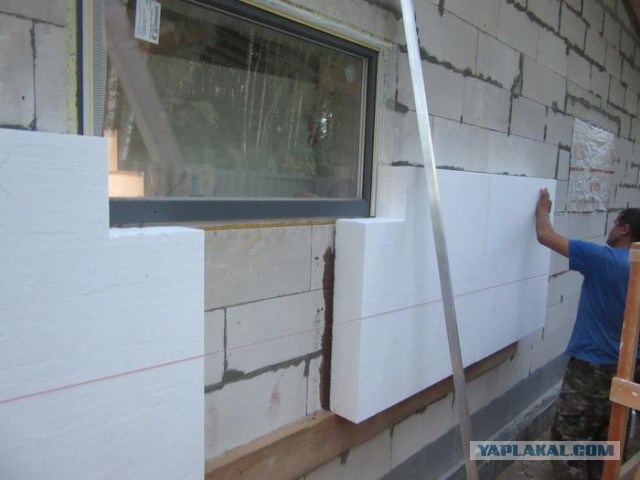 Как правильно утеплить свой дом и при этом облицевать его искусственным камнем