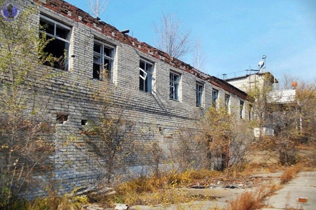 Заброшенная база десантно-штурмовых катеров на воздушной подушке "Мурена" и "Скат"