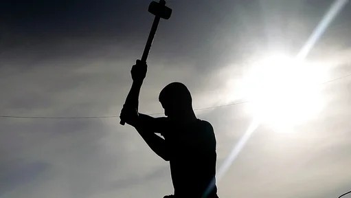 Нехватка рук. Эксперт заявил о дефиците низкоквалифицированных кадров