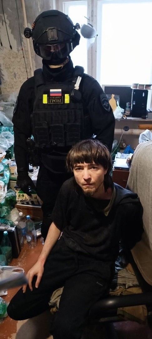 Когда смачно троллил поцреотов в интернете но тебя вычислили по айпи