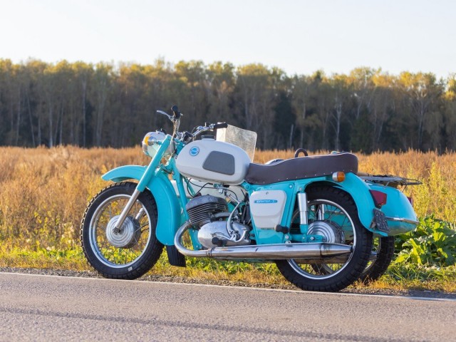 «Железные кони», которые не сдаются: ТОП‑5 неубиваемых мотоциклов СССР, которые ценят и сейчас