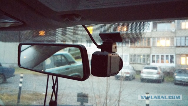 Видеорегистратор и радар-детектор в Audi Q3