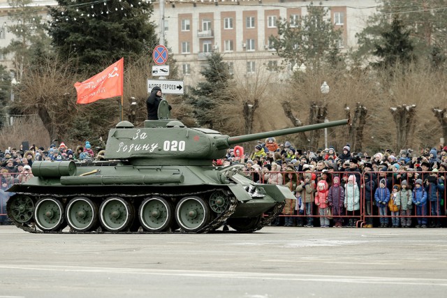 Парад, посвященный 75-летию победы в Сталинградской битве