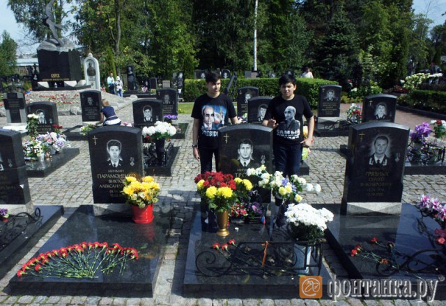 Реалии войны. Всё закрыто, разбито. Донбасс