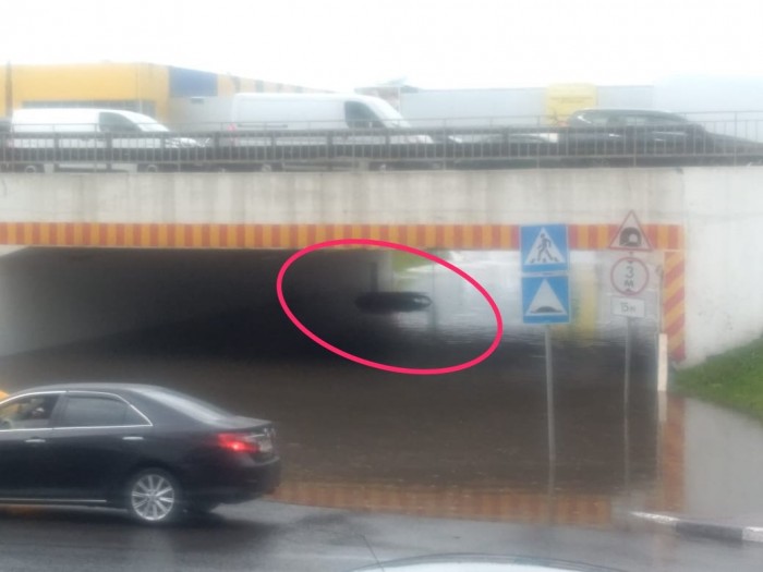 Водопад в московской подземке