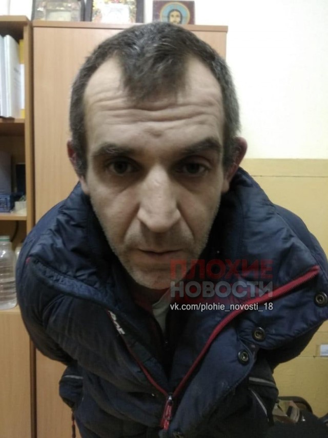 В Липецкой области мужчина с трубой жестоко избил девушку в офисе микрофинансов. Пострадавшая в реанимации