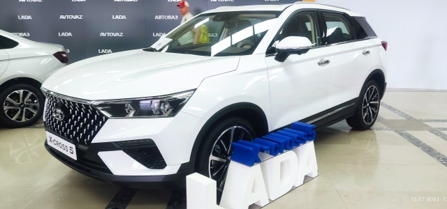 АвтоВАЗ и FAW закрыли проект Lada X-Cross 5