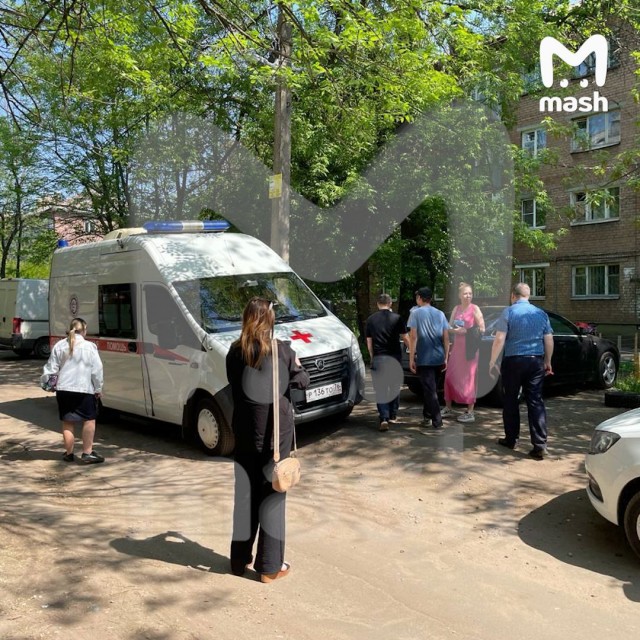 Двухлетнюю девочку украли прямо с детской площадки в Ярославле. UPD: нашли