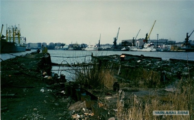 С «Авроры» ушли последние военные моряки