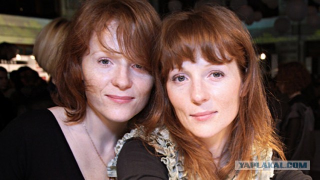 Знаменитости и их родные братья с сестрами