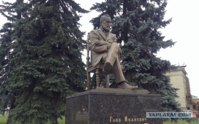 Памятник Талькову…