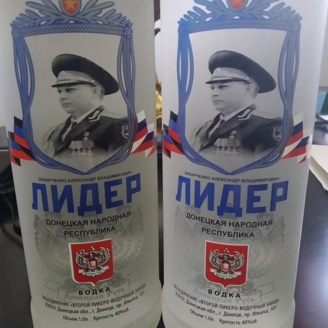 В военкоматы ЛНР выстроилась очередь из добровольцев