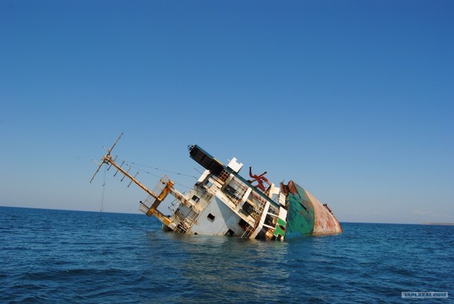 Мыс Тарханкут - самая западная точка Крыма.