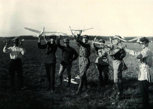 Фотографии из прошлого нашей страны - 18