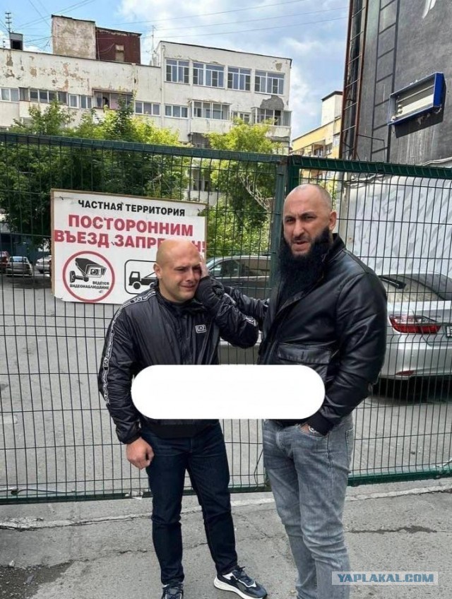 Примерный бородатый семьянин, который избил девушку в Екатеринбурге ранее уже нападал на людей