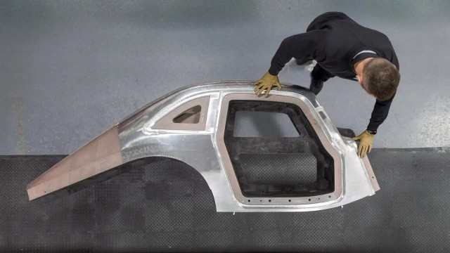 У Morgan появилось изящное купе с дизайном от Pininfarina