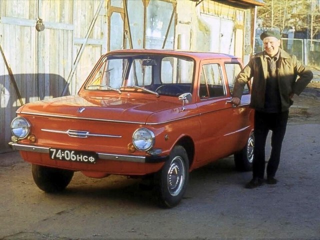 Фотохроника "загнивающего совка". Часть 11. Советские автомобили