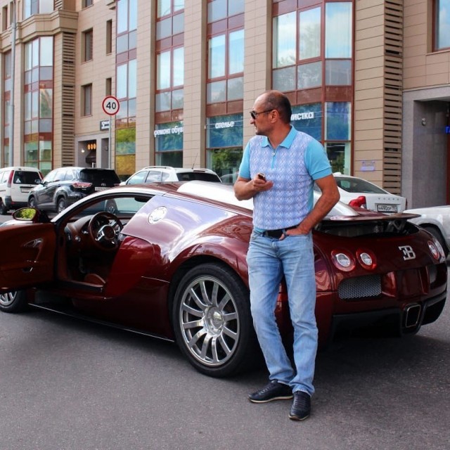 В Москве найден “ненужный” Bugatti Veyron за 100 миллионов рублей