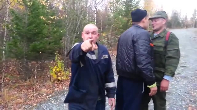 Сумасшедшая тетя против вьетнамцев