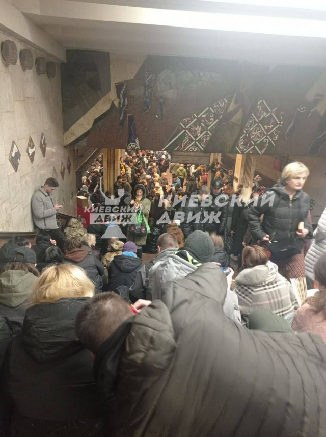Опять ракеты полетели