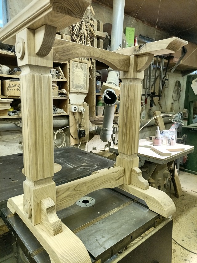 Кресло в стиле Кантри