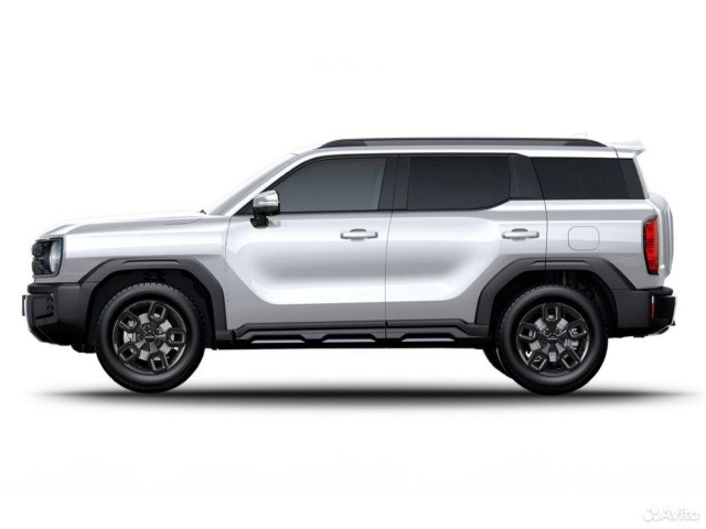 Toyota Motor 21 октября провела мировую премьеру новой модели — внедорожника Land Cruiser FJ по прозвищу «бэби-Круизер»
