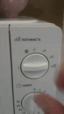 Украина запросила у ЕС финансовую помощь в размере 1,5 триллиона долларов.