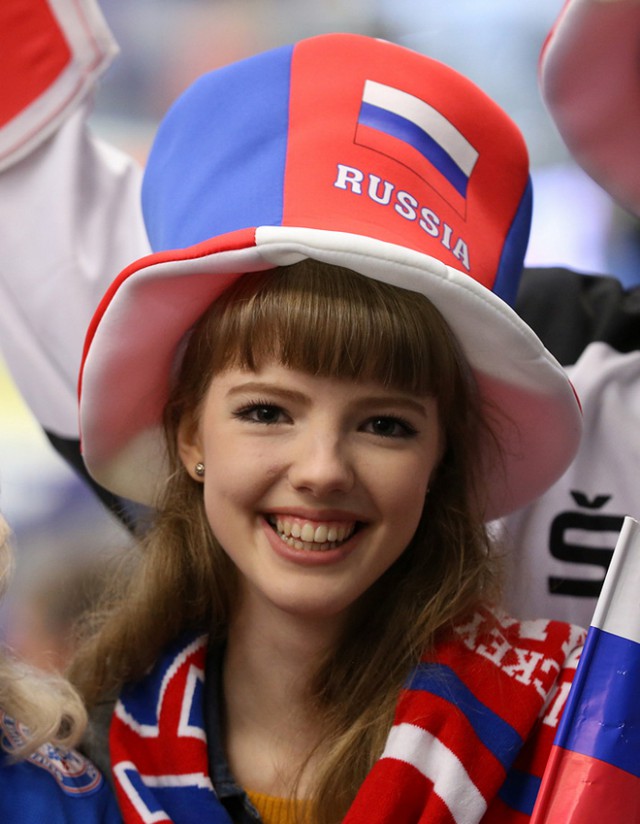 Самые красивые болельщицы хоккейного ЧМ 2015