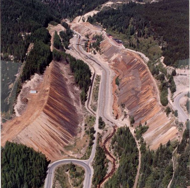 Гранд Каньон в США - древний карьер по промышленной добыче урана