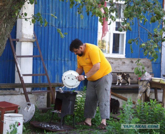 Попросил ребят сфотать как работаю...