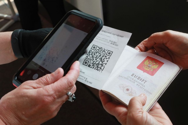 В Минздраве заявили о необходимости сократить срок действия QR-кодов