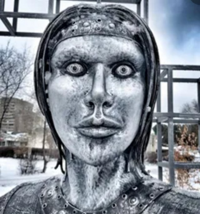 Баба из металла