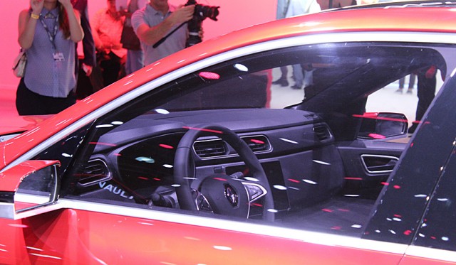 Кого заарканит Renault Arkana?