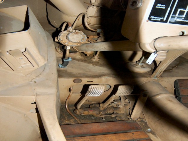 Жук-плавунец: тест-драйв Volkswagen Type 166 Schwimmwagen