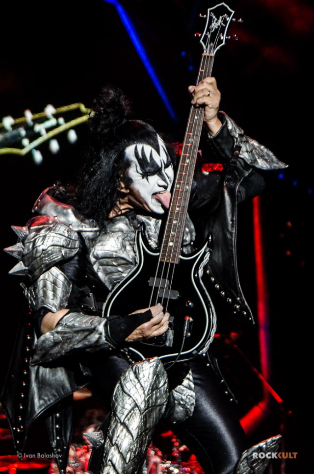 Kiss - Dynasty. История создания