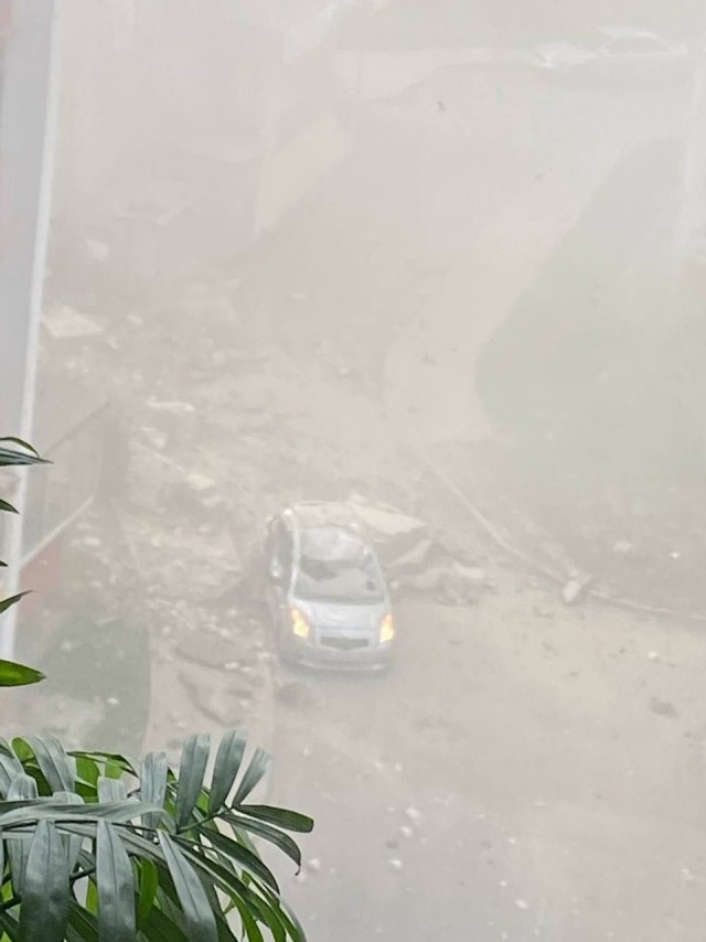 Над Белгородом сбита ракета, осколок которой попал в жилой дом