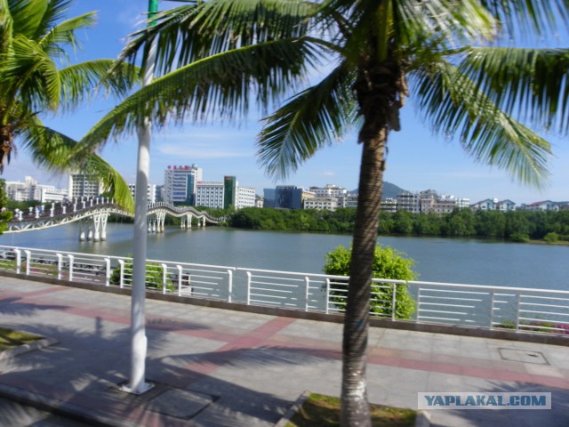 Русская Санья, подлодки и пляжи.