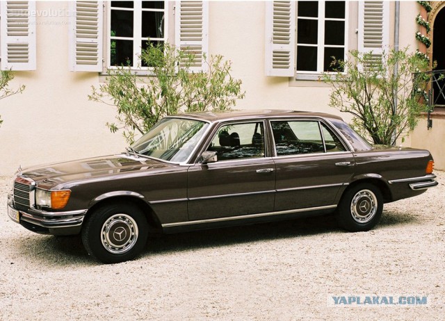 Капсула времени: "шестисотый" Mercedes-Benz 600 SEL 1992-го года с пробегом 1499 миль