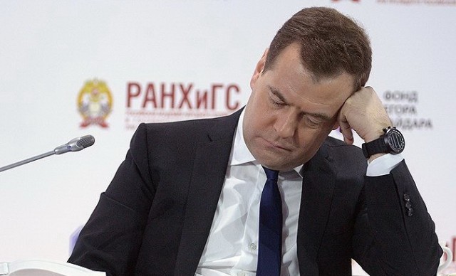 Врач рассказал о диагнозе Медведева из-за которого он вечно «спит».