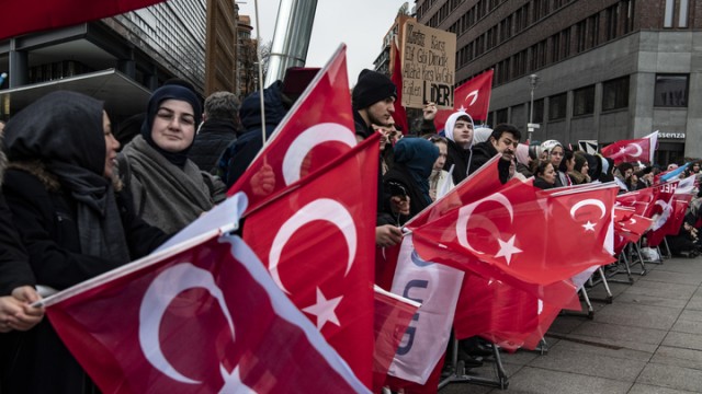 "Россия будет расчленена изнутри": Турецкий эксперт пригрозил войной