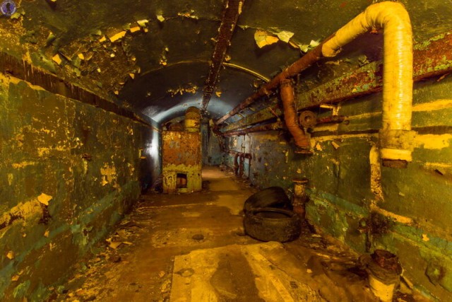 Знаменитый "Объект-100" в Крыму и Джеки Чан: заброшенный 1-й дивизион 362-го отдельного берегового ракетного полка