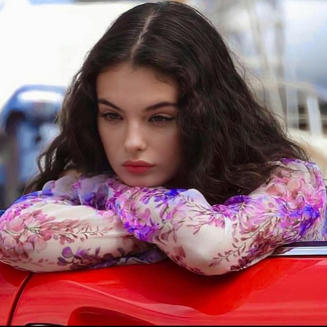 Это дочь Моники Беллуччи и Венсана Касселя