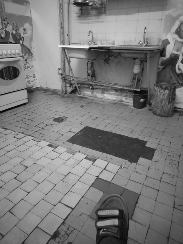 Как живут люди в красноярской общаге, которую все обходят стороной