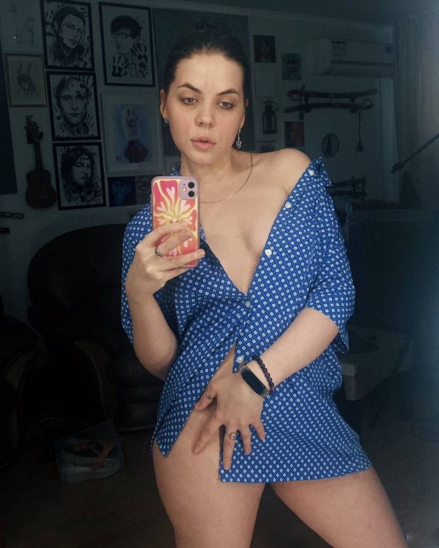 Девушки сами себя