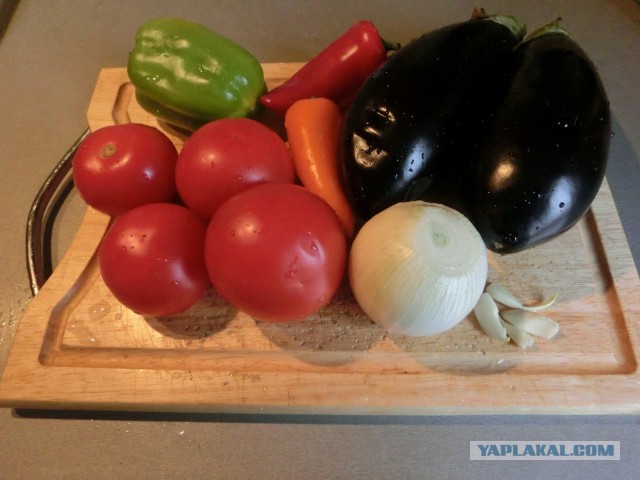 Вкусное обаяние Кулинарии, Повара ЯПа поздравляют милых дам!